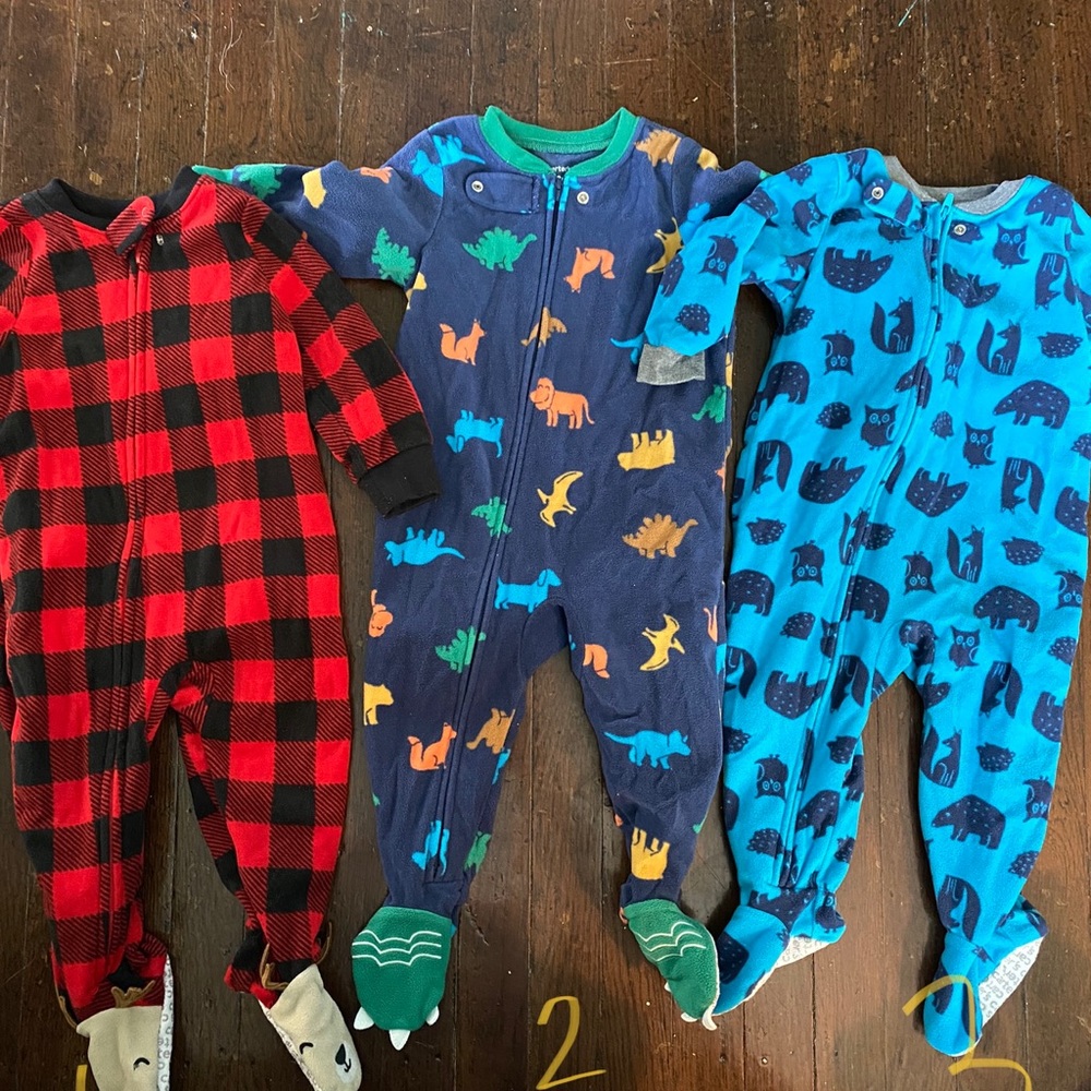 12M fleece footed pajamas